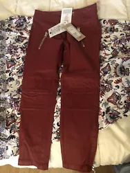 Isabel Marant Pour H&M Pantalon jeans enduit couleur Rouge état Neuf Avec Etiquette. Taille S convient à un 36/38...