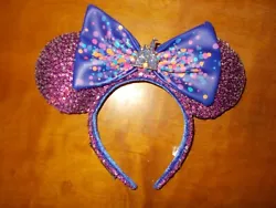 PRE-OWNED: Disneyland Loungefly Paris 30th Anniversary Sequin Minnie Mouse Ears HeadbandAuthenticDisney Parks tag cut...