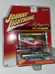 Johnny Lightning 1965 Buick Riviera Classic Gold Collection NEW 2016 Series #1.
