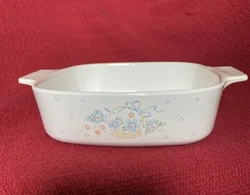 Corning Ware Country Cornflower Blue Ribbon Flower Basket 1 Liter(2 scuff marks).