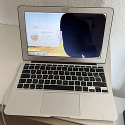 Apple MacBook Air 11