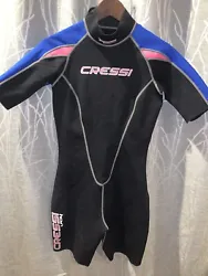 Cressi Lady Wetsuit Size L/4 Anatomical Shape 1.8mm Back Zipper Diving Kayak. Shipped with USPS Priority Mail.