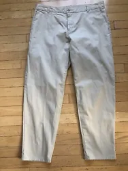 Patagonia Organic Cotton Flat Front Crop Chino Pants Size 14. Measures approxTop waist to bottom 37”Waist 36”Very...