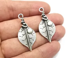 Leaf Drop Oval Charms Dew Grain Antique Silver Plated jewelry Accessories. Color: Antique Silver.