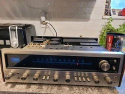 Pioneer SX-828 AM/FM Stereo Receiver Amplifier Powers Nice. A true classic! ready for your collection/use