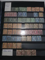 On retrouve + de 800 timbres neufs ( un peu ) et obliteres. Voici un gros lot de timbres de France range dans un album....