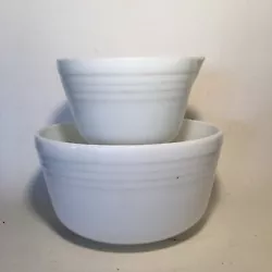 2 Vintage Pyrex Hamilton Beach Milk Glass Ribbed Mixing Bowls With spout. Excellent Condition Please see photos for...