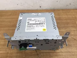 MASS USED AUTO PARTS AUDI 2009-2012 A4 Audio CD Player AM FM Radio Tuner OEM 8T1035186 FOR PARTS ONLY SCREEN IS MISSING...