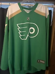 Philadelphia Flyers Fanatics St. Patricks Day Green Jersey XXL.
