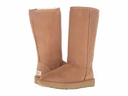 Style #: 1016224. Treadlite by UGG™ outsole. Suede heel counter.