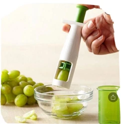 Fruit Syringe Cutter. Makes feeding your child much easier by simplifying cutting and controlling portion size! Brand...