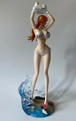 Figurine One Piece nami 34 cm  jouet collection manga. Livraison suivi entre 10 et 15 jours ouvrés