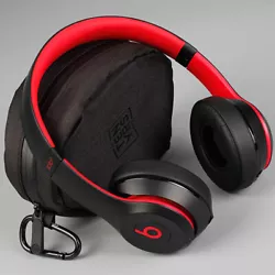 Beats Solo3 Wireless headphones BLACK RED. Carrying case.