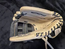 baseball gloves 12 3/4 rawlings. Condition is Pre-owned. Local pickup only.