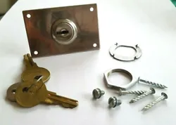 Keys are marked Hudson GG146 and they fit and turn clockwise in the lock. I cant find a pic of this lock online as...