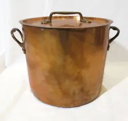 This pot has hand cut dovetail seams visible on the sides and the bottom of the pot.It is in very good condition for...