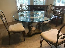 BEAUTIFUL SCHNADIG ROUND GLASS DINING ROOM TABLE WITH BASE & 4 IRON CHAIRS - MADE IN U.S.A. Excellent addition for your...