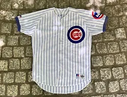Dm = pm ! An offer on this cubs jersey It is made by Russell athletic  it is a cool sz 44 in adults In excellent...