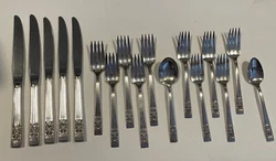 Vintage 17 Pc Community Plate Flatware Silverware. Possibly CORONATION design. Set includes:2 - Steak/ Dinner Knives3 -...