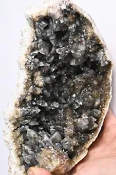 Geode de Calcite provenant de Oberstein en Allemagne.