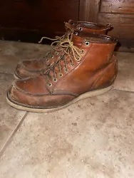 Amazing patina on these excellent vintage Irish Setter Red Wings from the early 80s. Will need a resole and slight...