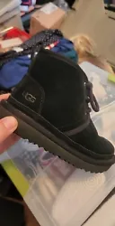 Toddler UGG Neumel II Boot Suede Upper  Black Chukka Kids Size 11. Good pre owned condition.