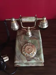 téléphone ancien. Comme neuf pour collectionneurs