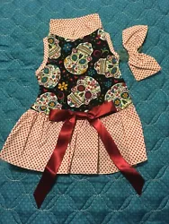 Your baby will be the talk of the town with this Flowered Skulls adorable slip on dress. Simple but yet elegant in its...