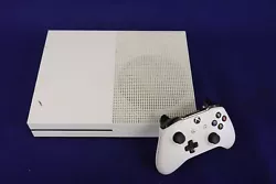 Item: Xbox One S. Images directly above are of the actual item.