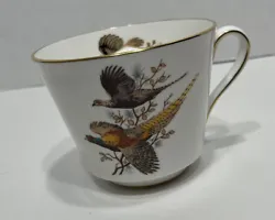 Hammersly & Company Bone China 5538 England Cup Pheasant. Condition is Used. Shipped with USPS Ground Advantage.