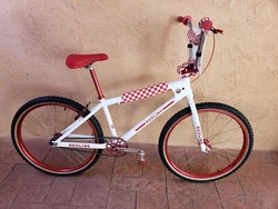 Custom everything, Only the frame and forks are original. The Plate is not included.