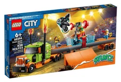 Ce camion cascades LEGO City Stuntz est composé de 420 pièces. Il regorge de fonctionnalités. Les enfants peuvent...