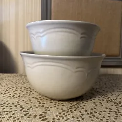 Pfaltzgraff Heirloom Mixing Bowls 1 qt 2 qt Gray Stoneware Nesting Set Kitchen. Great condition! Pfaltzgraff heirloom...