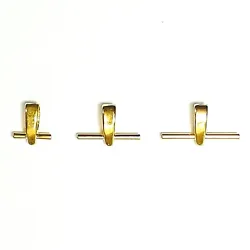 Simply clip one of these converters onto you pin or brooch, add your chain and, voila, you have a necklace. Fabulous...