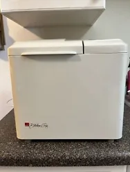 Regal Kitchen Pro Breadmaker Model K6743 Kitchen Appliance Auto Bread Machine. Does not come with original box or...