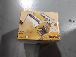 Marcato Atlas Pasta Maker Model 150 Hand Crank Noodle Maker Made in Italy.
