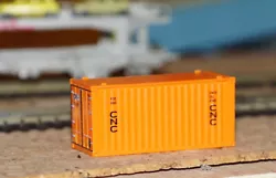Trains 1/160 R3M. lot de 2 conteneurs CNC couleur orange. quantité limité.
