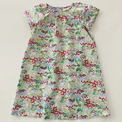 Excellent condition Size: 6-7 girlsShort sleeves Back buttons 100% cotton Length: 24.5 inches Armpit to armpit: 14...