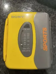 Sony Walkman Sport wm-SXF10 vendu dans létat HS à réparer. Je le vend en tant que tel car je n’ai pas de casqueDe...