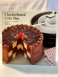 Kitchen Collection Checker Board Cake Pan - New.