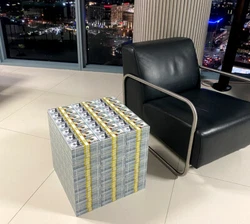 These side tables look great everywhere you put it. This order includes 2 Money Cube Tables + 2 Art Wallets. Perfect...