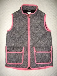 CREWCUTS PUFFER VEST SZ 12 GIRLS. DARK GRAY AND BEIGE HERRINGBONE PATTERN, PINK TRIM. FULL ZIP 2 FRONT SNAP FLAP...
