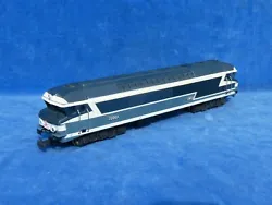 Old miniature locomotive - Nice model ! To repair : Small intervention ! Locomotive miniature ancienne -Joli modèle !...