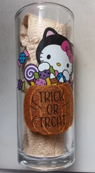 Hello Kitty Trick Or Treat Halloween Glassware - Seasonal 10 oz Glass. In excellent condition with no damage or signs...