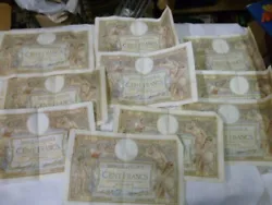 Lot de 10 billet de 100francs ,3 de 1933,2 de 1932,2 de1930,1de1929,1de1928,1de1927,en bon etat,voir photos