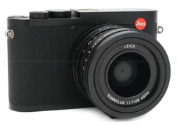 2 Year Leica USA Warranty. Leica Display Box. Leica Quick Start Guide. Leica BP-SCL4 Battery #16062. Leica Lens Hood....
