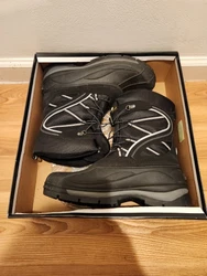 These Arctic Shield Mens Winter Boots are the perfect choice for those seeking warmth, comfort, and style during the...