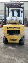 4500 lb lift capacity, 48 in forks, almost new pneumatic tires, with side shift, just over 6000 hrs of use.