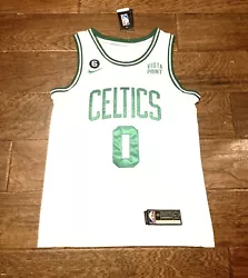 You can’t live without this jersey! If you are a fan of the Future MVP this is a must have. Whether you are at the...