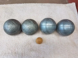 ANCIENNE DOUBLETTE BOULE de pétanque JB / 710 grammes , diamètre 72